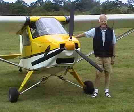 Dick flying in Australia in 2002: what a blast!
